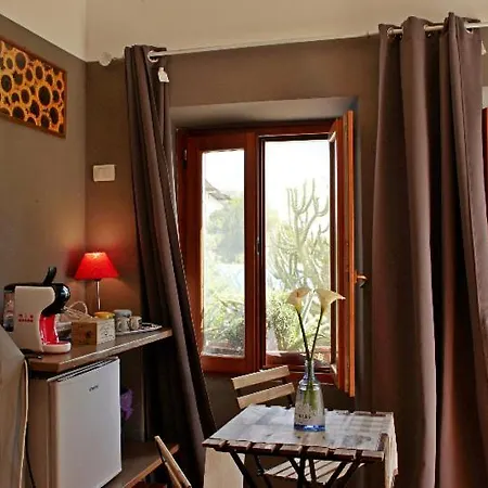 Frida Bed & Breakfast